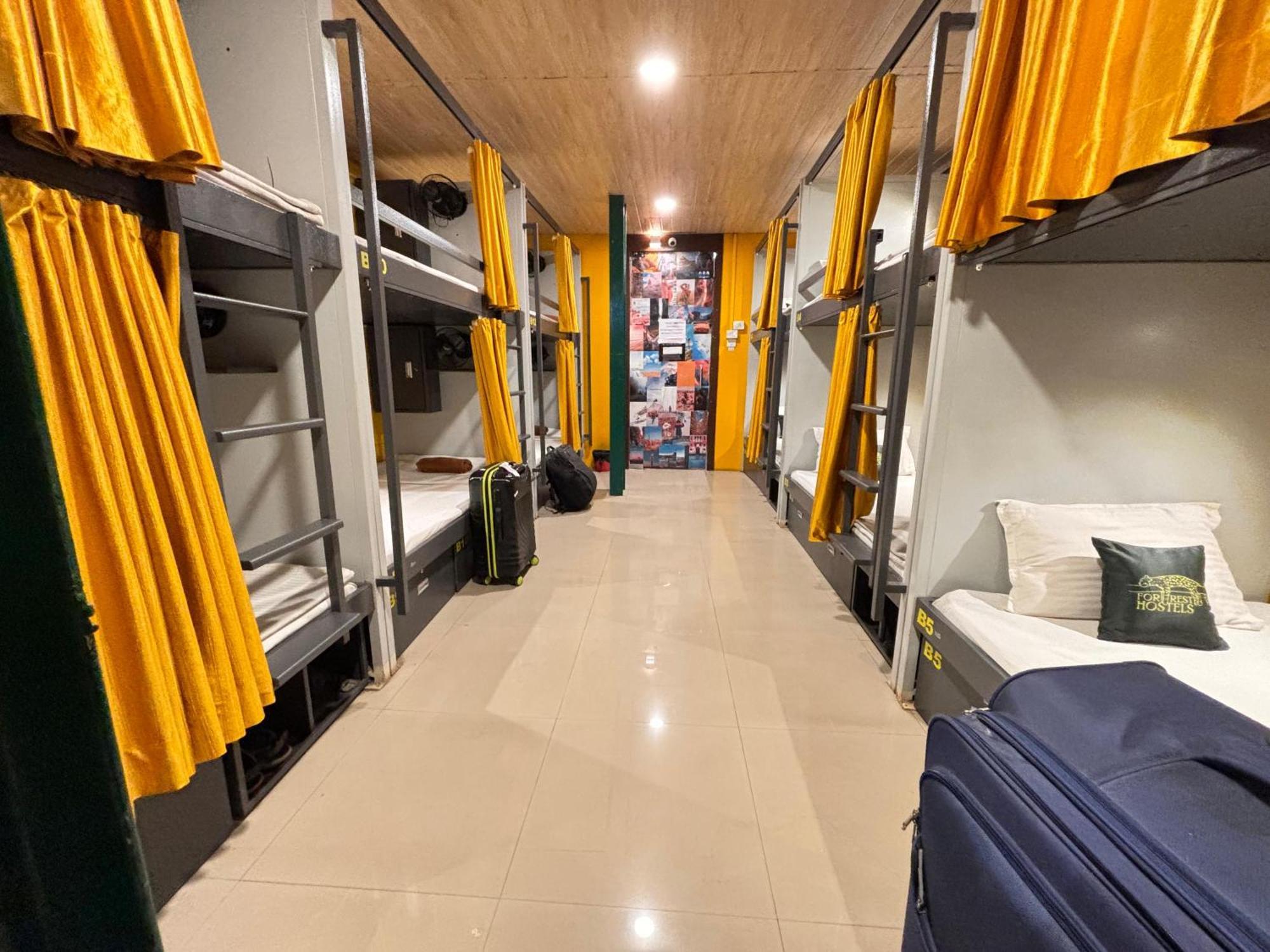 Forrest Hostels Mumbai Kültér fotó