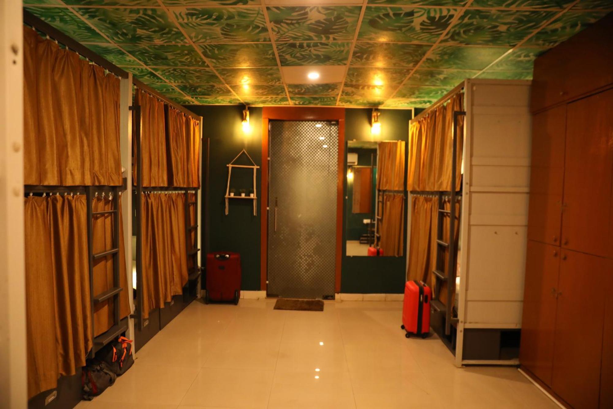 Forrest Hostels Mumbai Kültér fotó