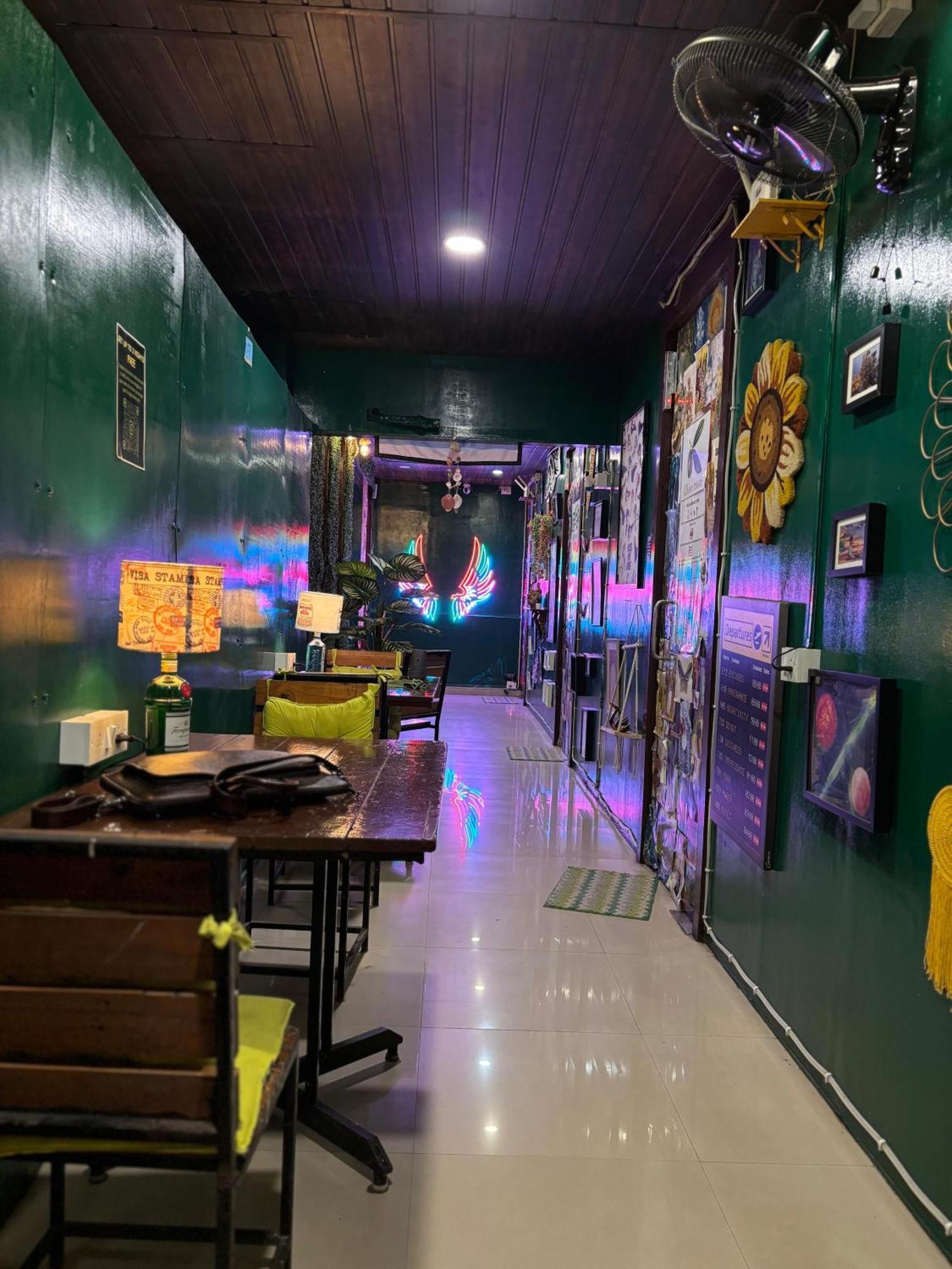 Forrest Hostels Mumbai Kültér fotó